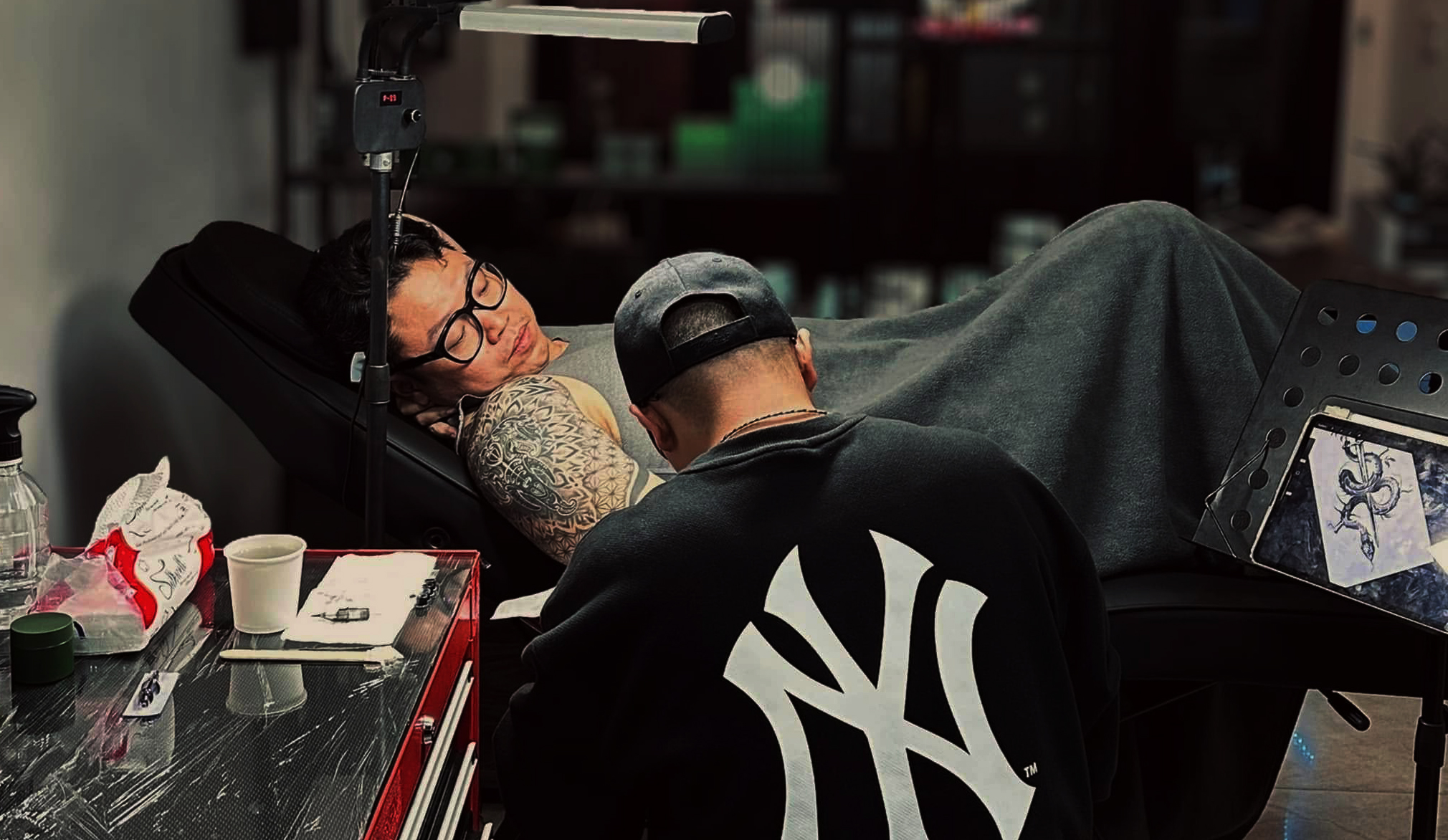 Tattoo artist